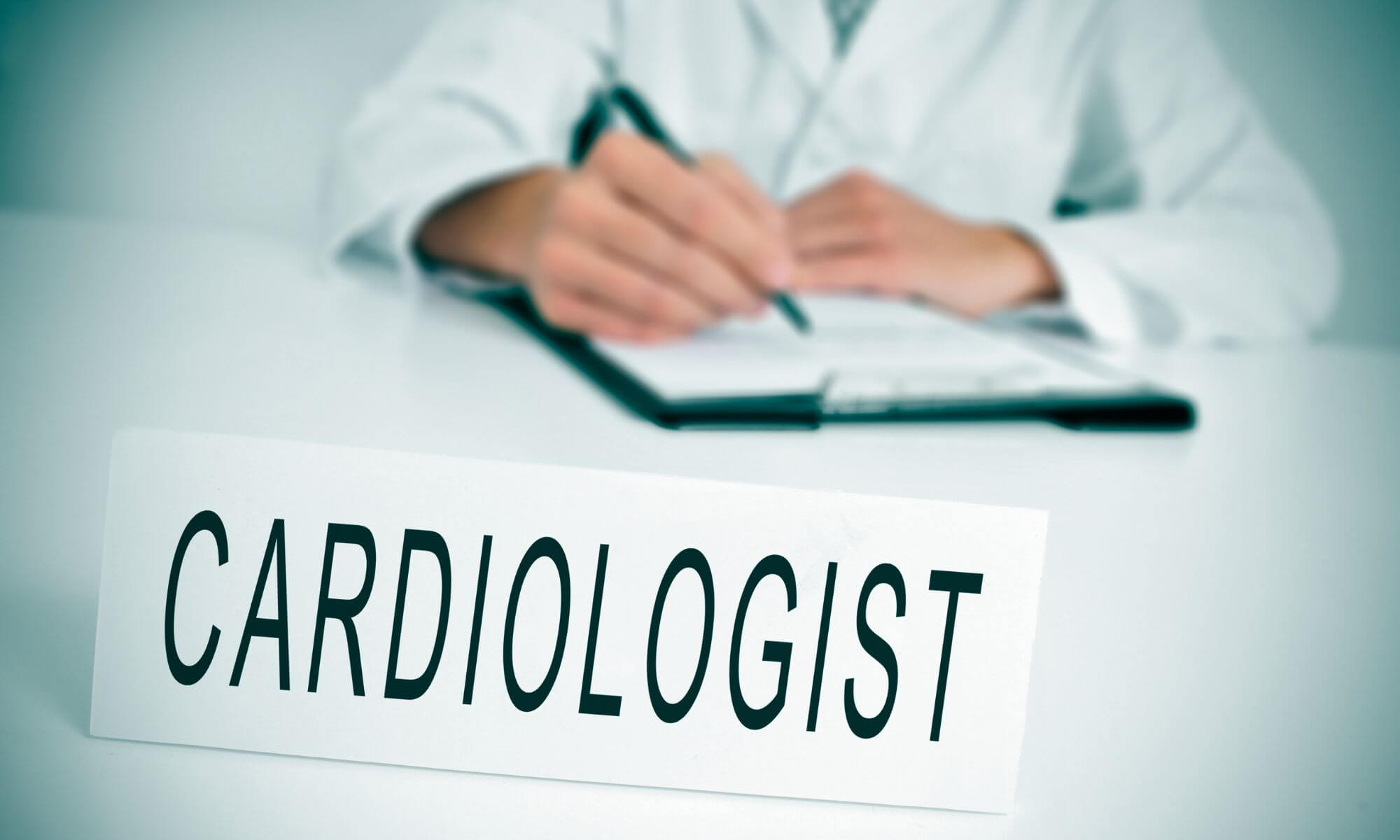 Recunoașterea semnelor și simptomelor unui infarct miocardic